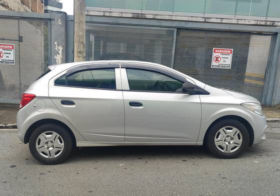 CHEVROLET ONIX 1.0 MPFI JOY 8V FLEX 4P MANUAL